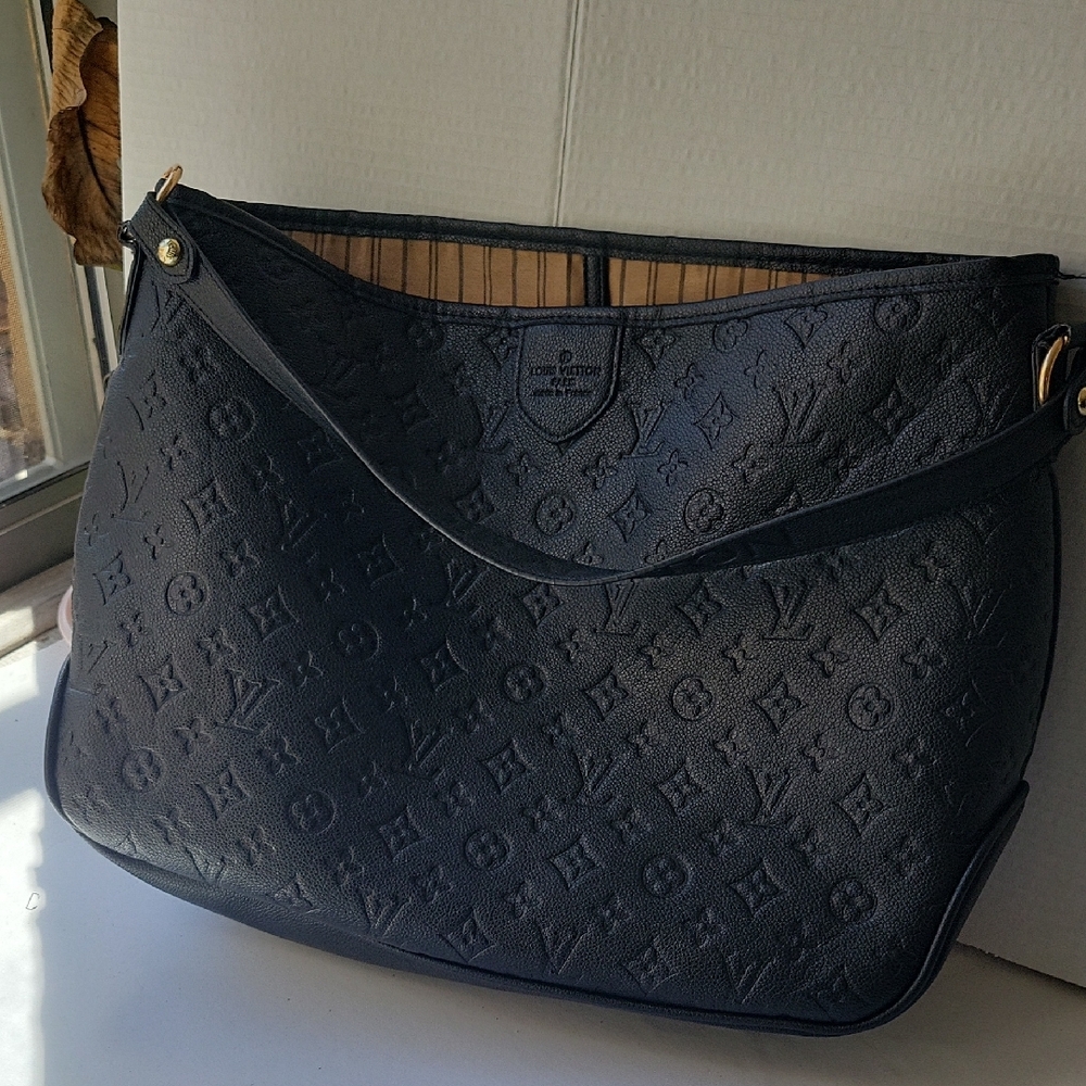 Louis Vuitton Black Monogram Shoulder Bag